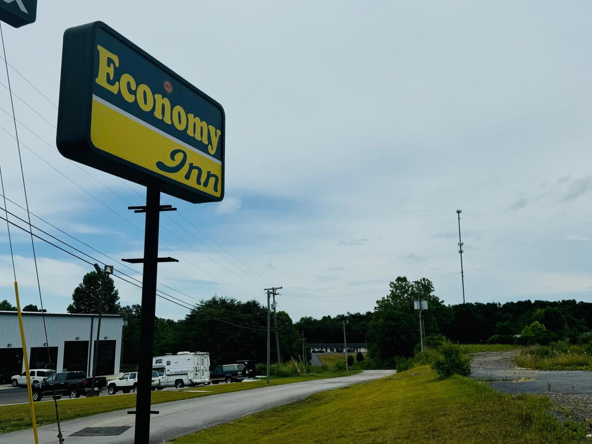 Economy Inn Crossville Exterior foto