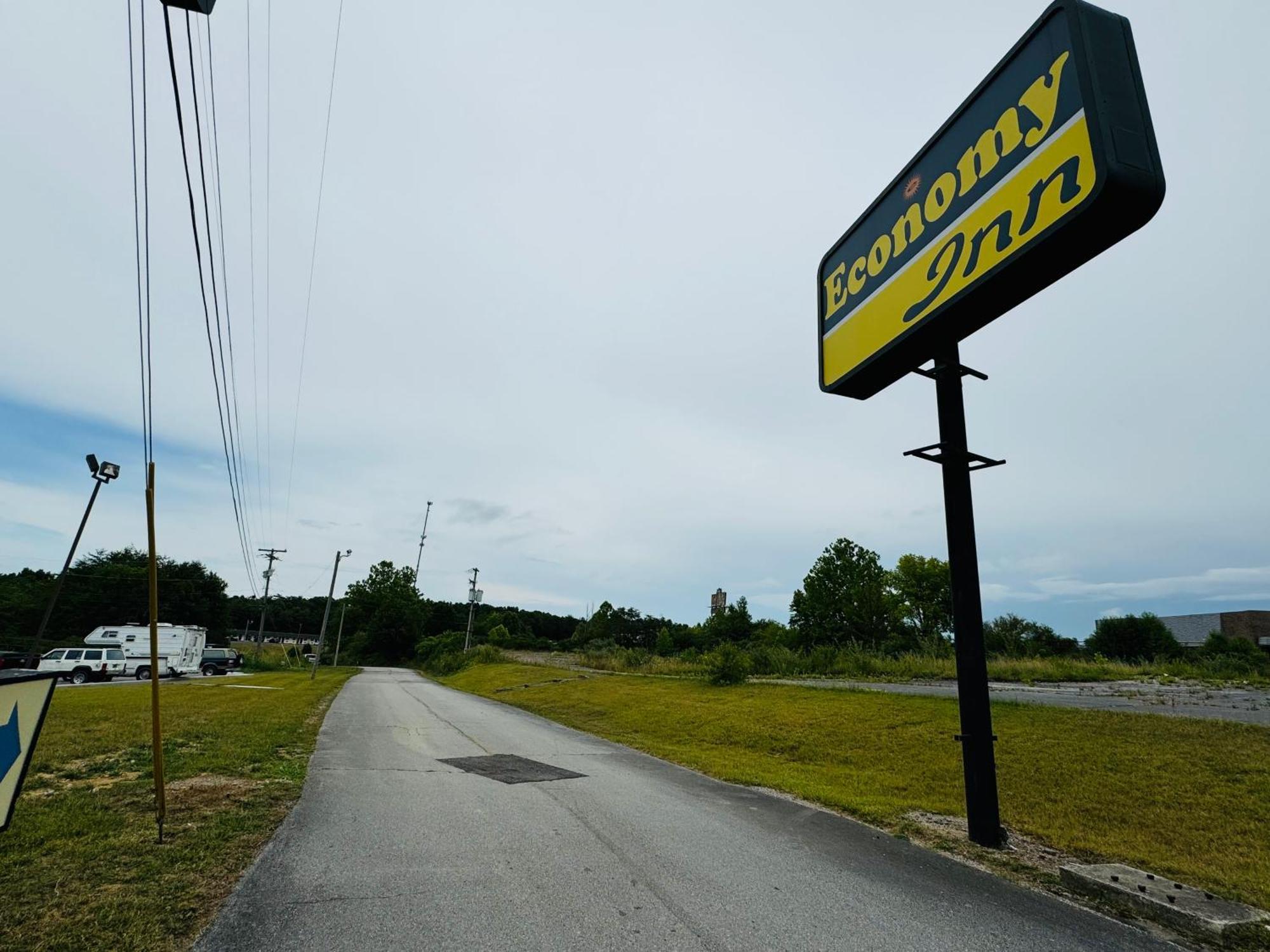 Economy Inn Crossville Exterior foto