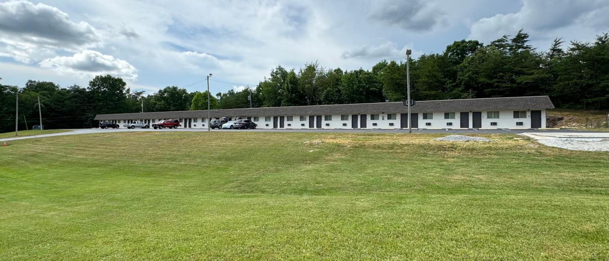 Economy Inn Crossville Exterior foto